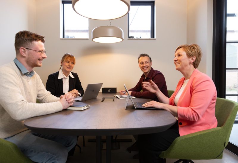 Overleg in een van de vergaderzalen van Flow Accountants
